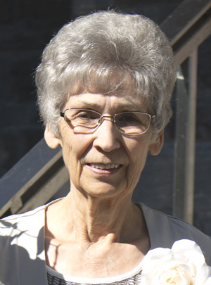 Mme Jeanne D'arc Garneau Tremblay